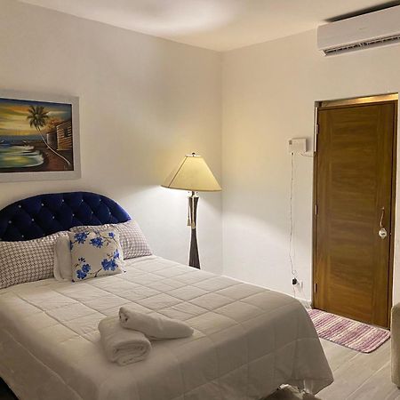 Only Room By Merengue House, 8 Minutos Airport Monte Adentro  Εξωτερικό φωτογραφία